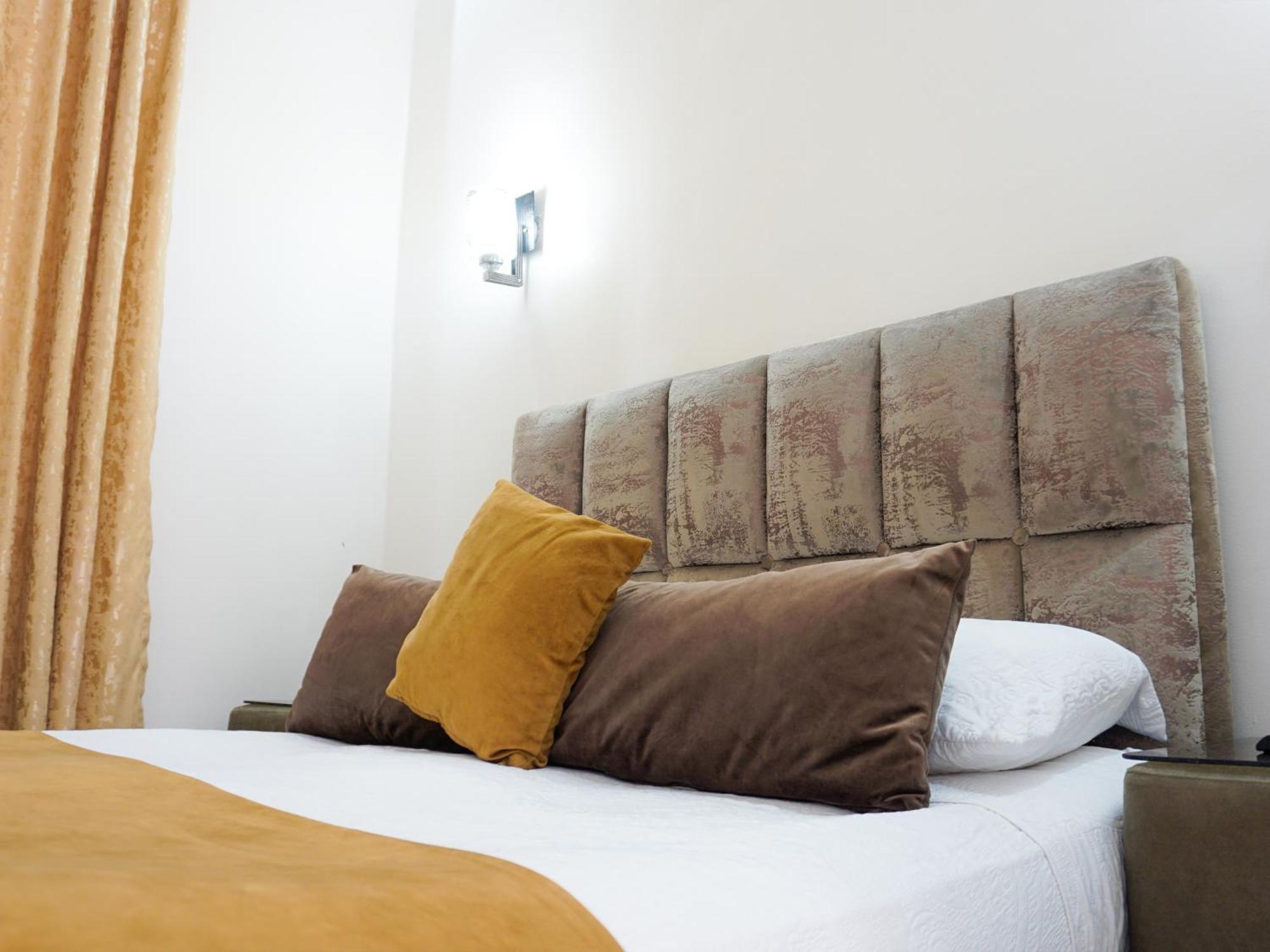 Hotel Palace Tanger Bagian luar foto